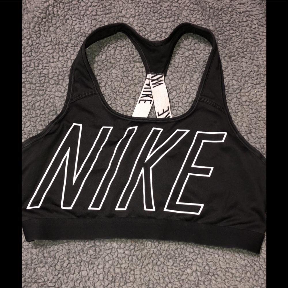 Nike sports bra, gr8 condition🤩